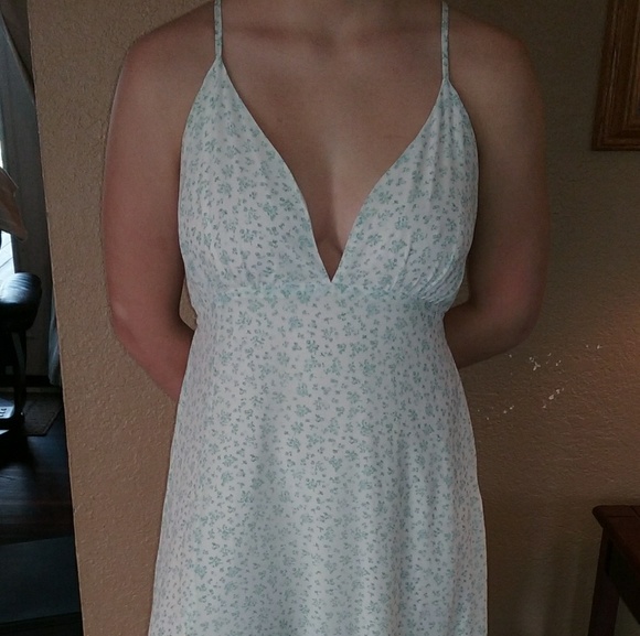 Prom Dress - Picture 1 of 8